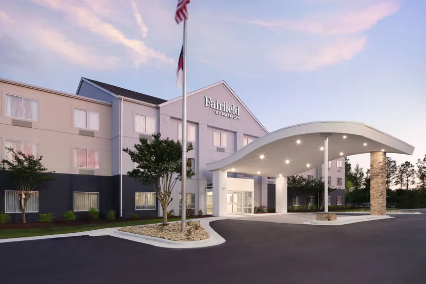 Fairfield Inn & Suites by Marriott Jacksonville - Image 1