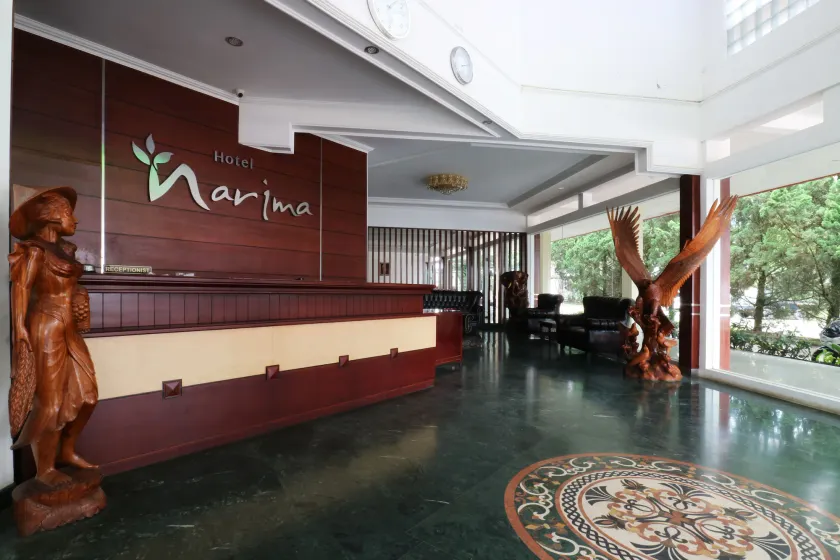 Narima Resort Hotel - Coin salon dans le hall