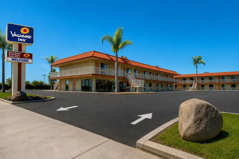 Vagabond Inn Bakersfield South - Image 1