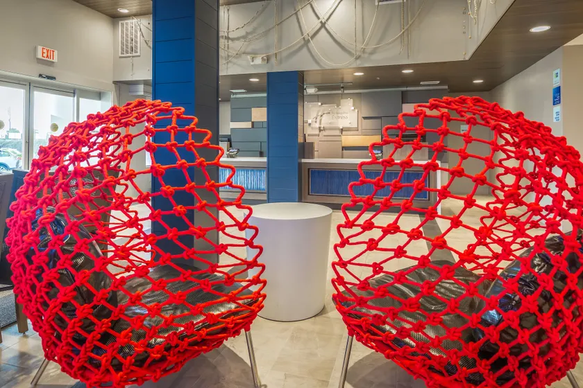 Holiday Inn Express Orange Beach - On The Beach by IHG - Sitzecke in der Lobby
