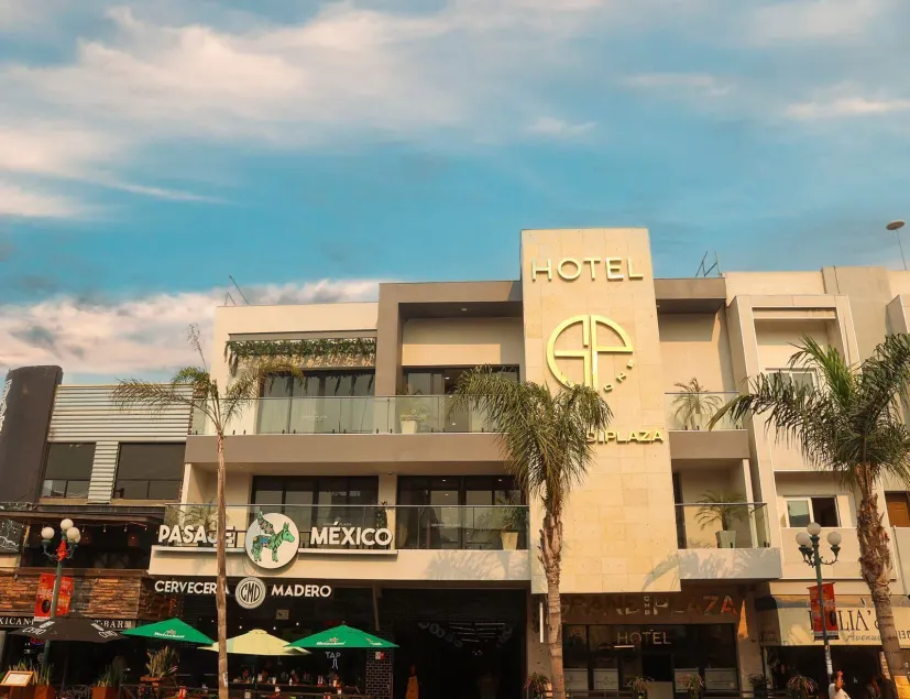 Hotel Grand One Plaza - Image 1