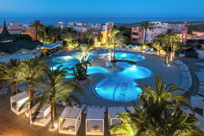 Oliva Nova Beach & Golf Hotel - Image 1