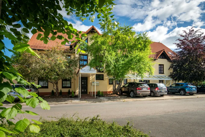 Hotel Zum Steinhof - Image 1
