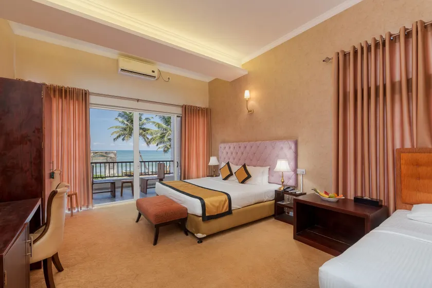 Seagate Hotel - Image 1