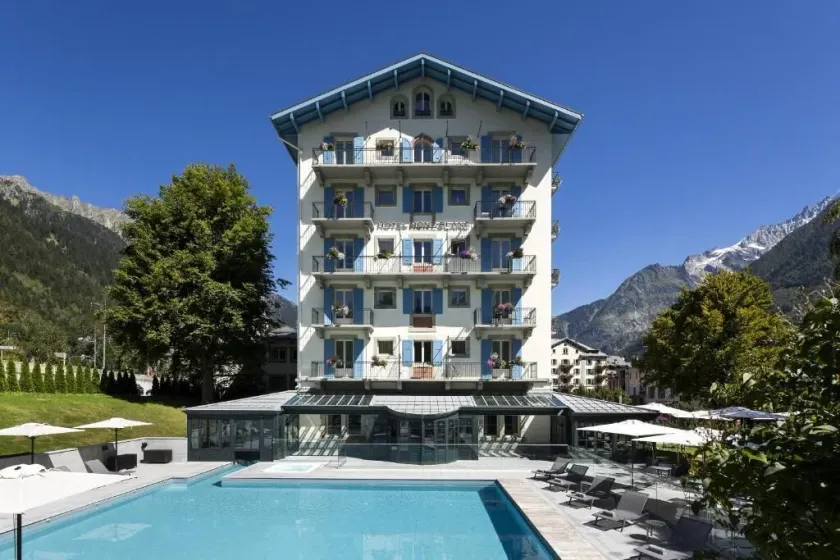 Hôtel Mont-Blanc - Image 1