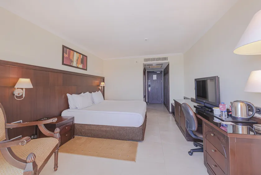 Crowne Plaza Antalya by IHG - Room
