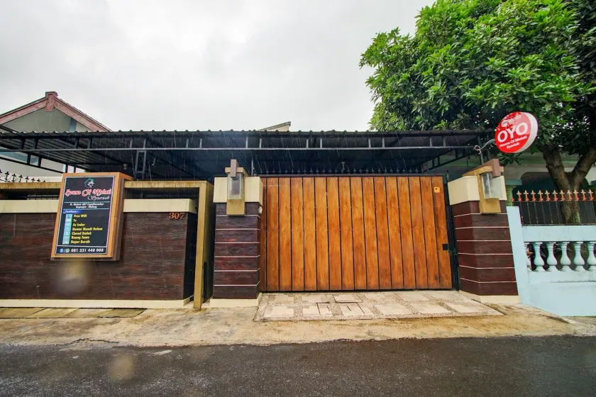 Reddoorz Syariah at House Of Melati Kepanjen - Image 1