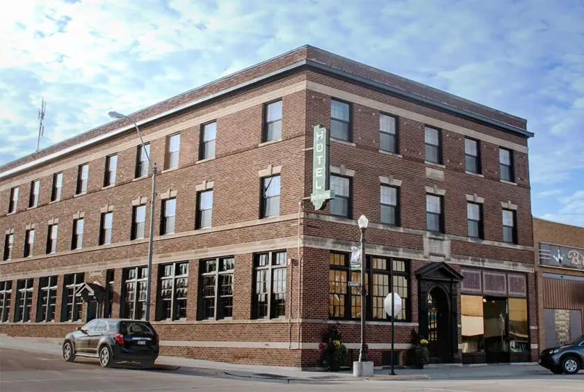 Hotel Hartington - Image 1
