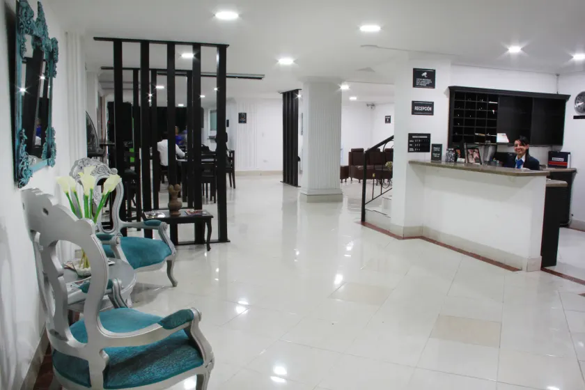 SB Hotel Internacional - Image 1