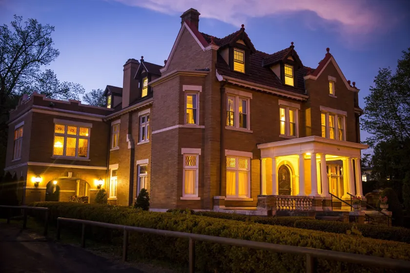 Hazeltine Boutique Hotel BnB - Image 1