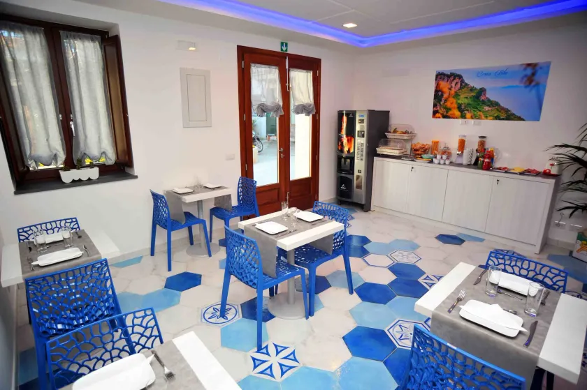 Costa Blu - Image 1