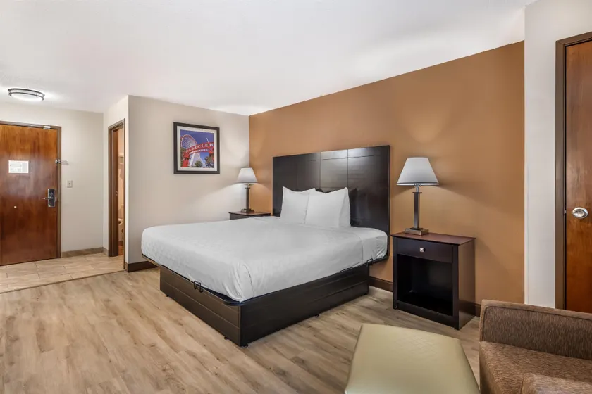Best Western Des Plaines O'Hare - Image 1