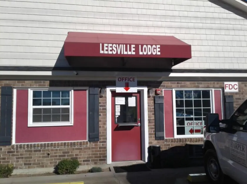 Leesville Lodge - Image 1