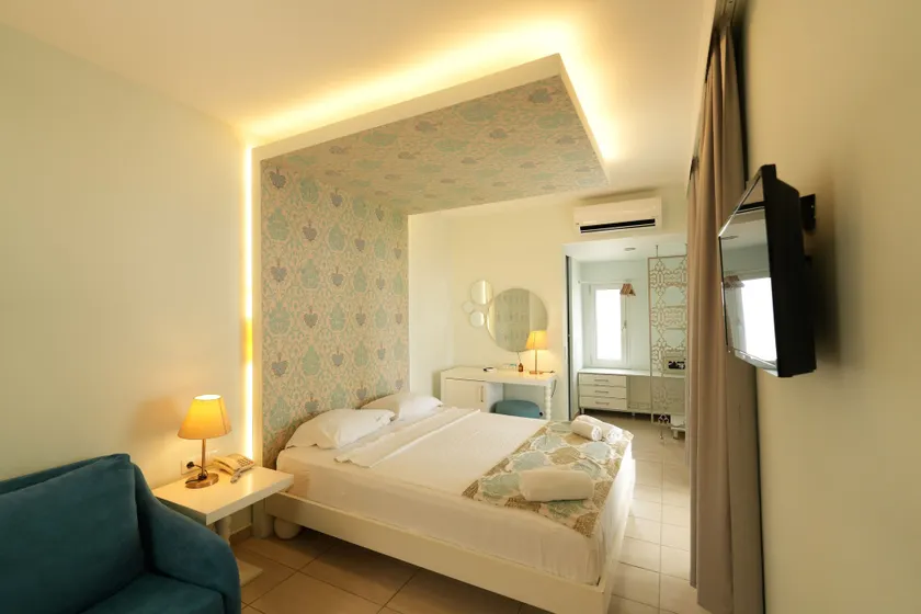 Babana Hotel - Image 1