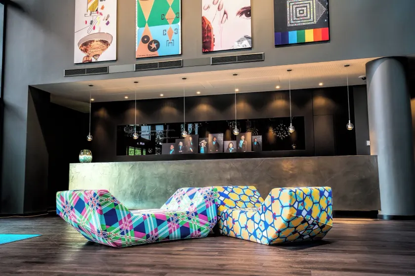 Motel One Wien-Westbahnhof - Image 1