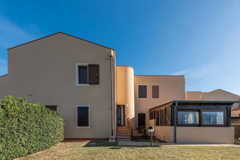 Casa La Pelosa Beach - Image 1