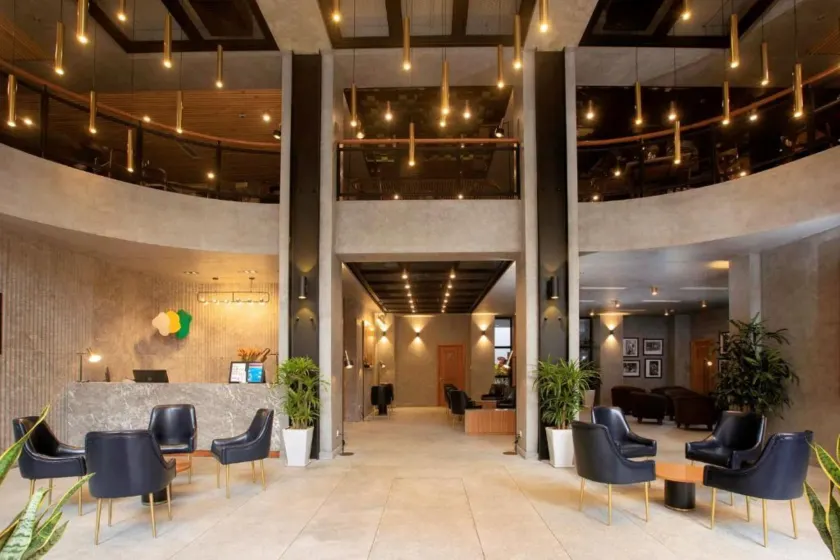 Flower Garden Hotel - Image 1