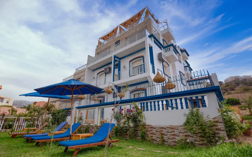 BLUE WAVE LODGE  - Image 1