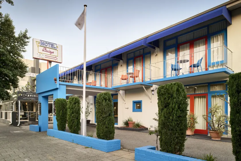 Baileys Parkside Motel by VetroBlu - Image 1