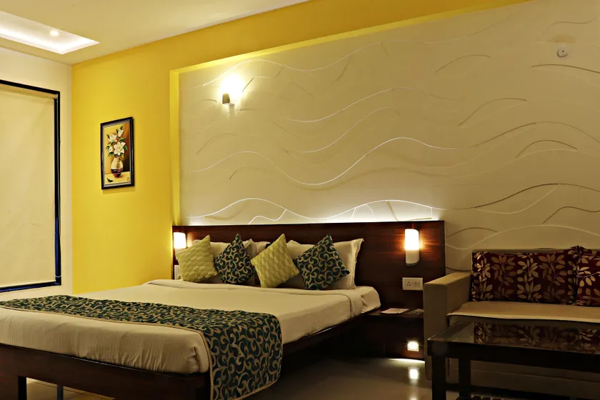 The Temple View Hotel - Image 1