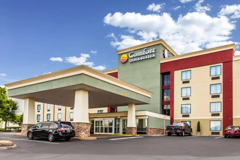 Comfort Inn & Suites Knoxville West - Image 1