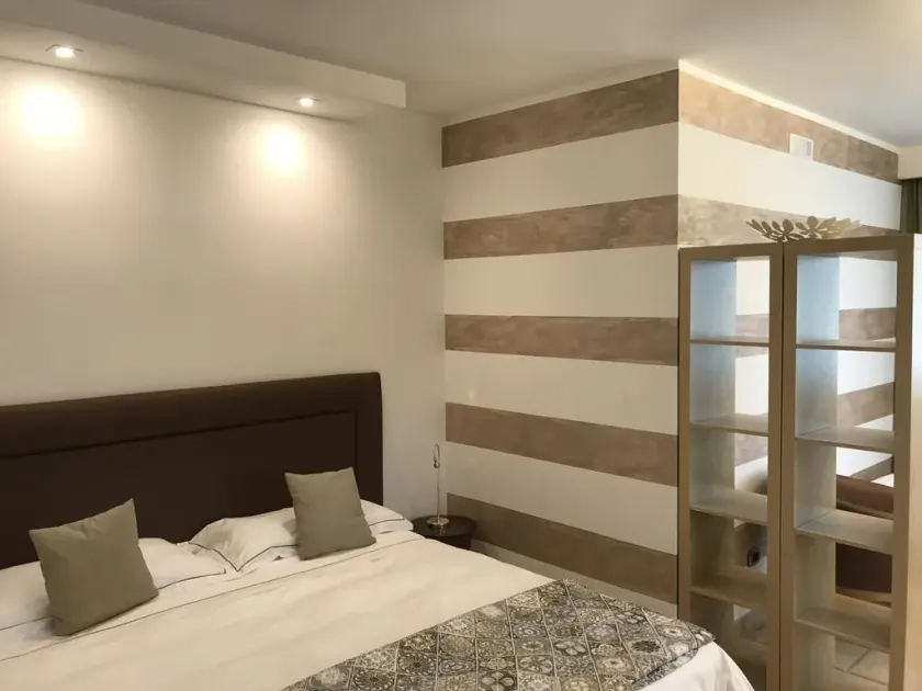 Carone Suite-Charme&Pool - Image 1