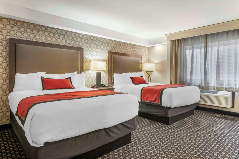 Best Western Plus Ramkota Hotel - Image 1