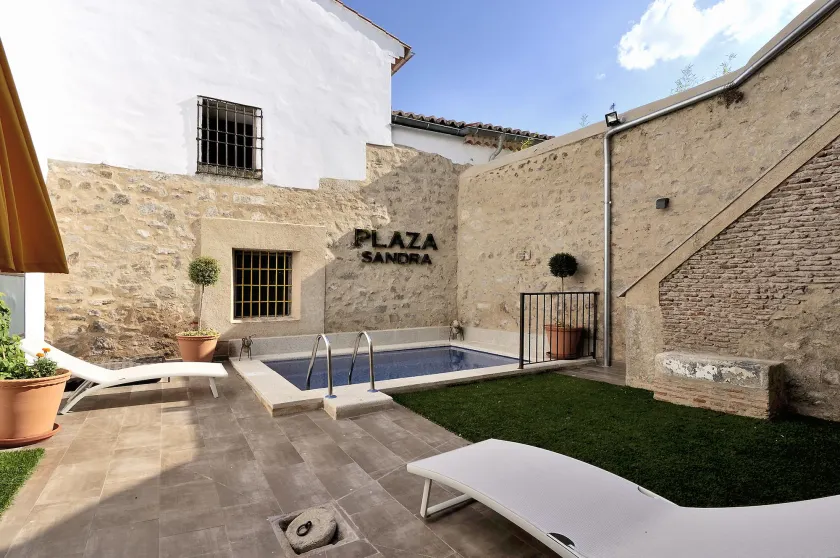Plaza Sandra - Image 1