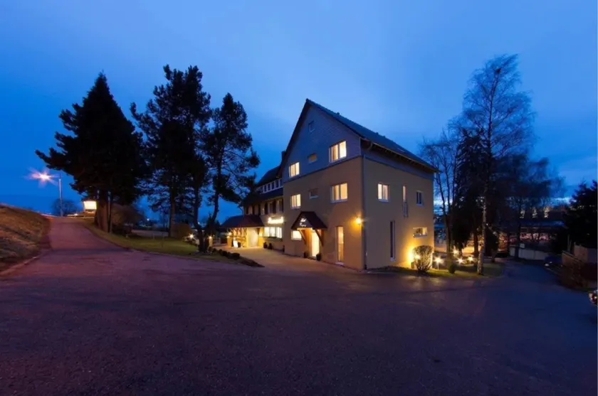 Hotel - Restaurant Sonneneck - Image 1