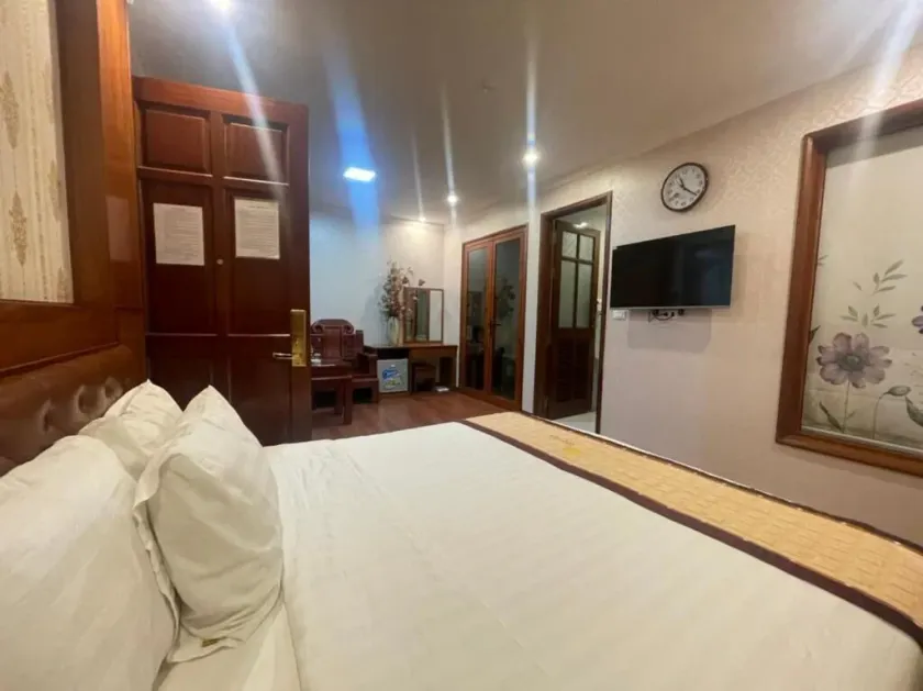Ngoc Lan 2 Hotel- by Bay Luxury - Image 1