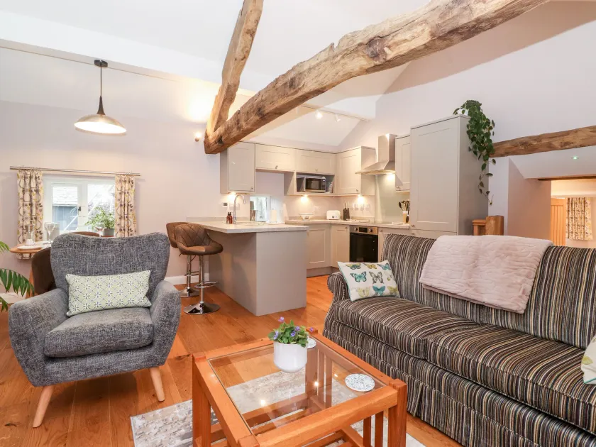 Low Ashmead Cottage - Image 1