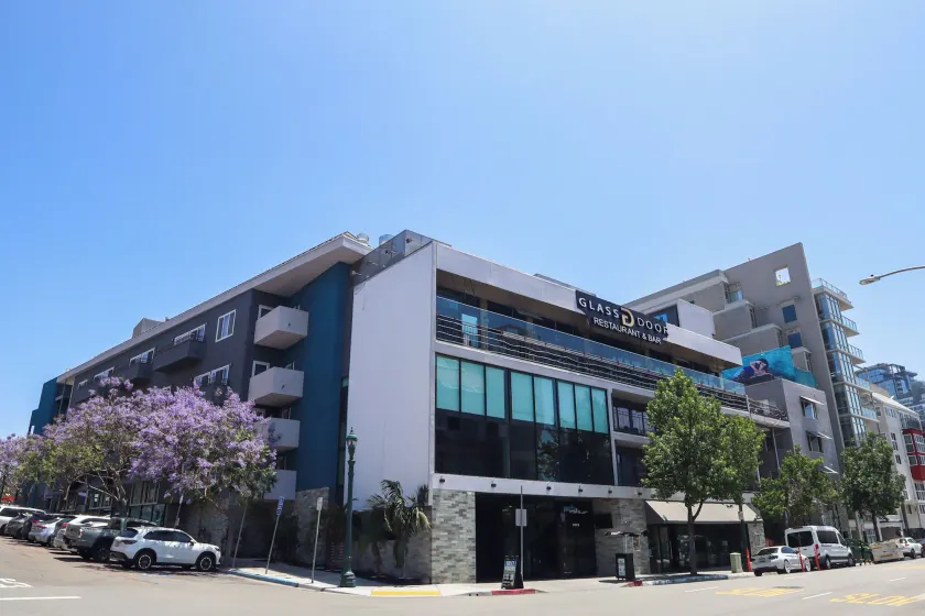 Porto Vista Hotel In Little Italy - Image 1