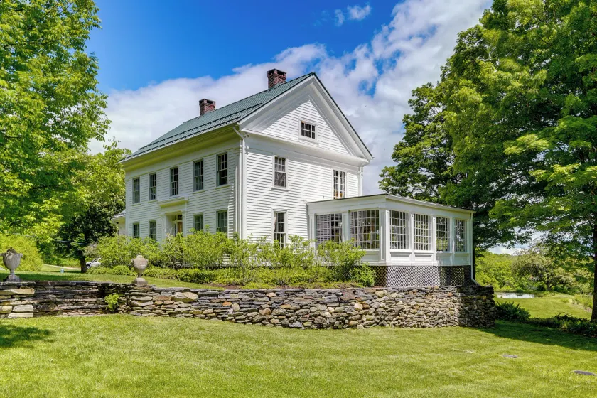 Serene and Historic Farmhouse in the Berkshires - Image 1