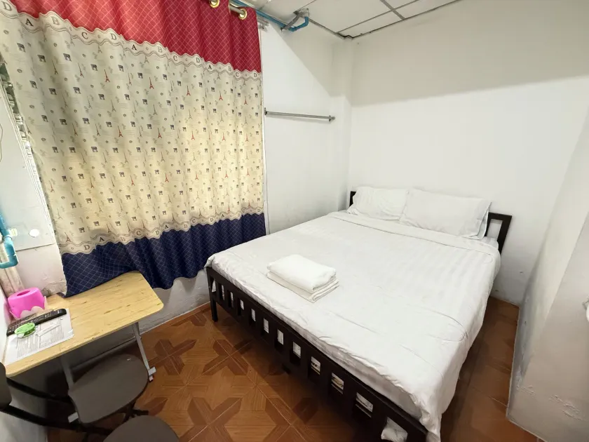 Happyland Guesthouse - Image 1