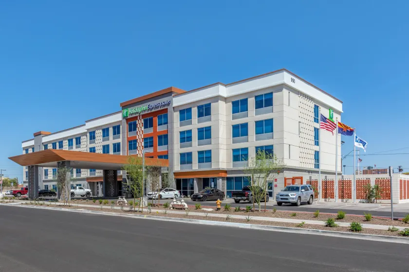 Holiday Inn Express & Suites - Phoenix Dwtn - State Capitol by IHG - Image 1