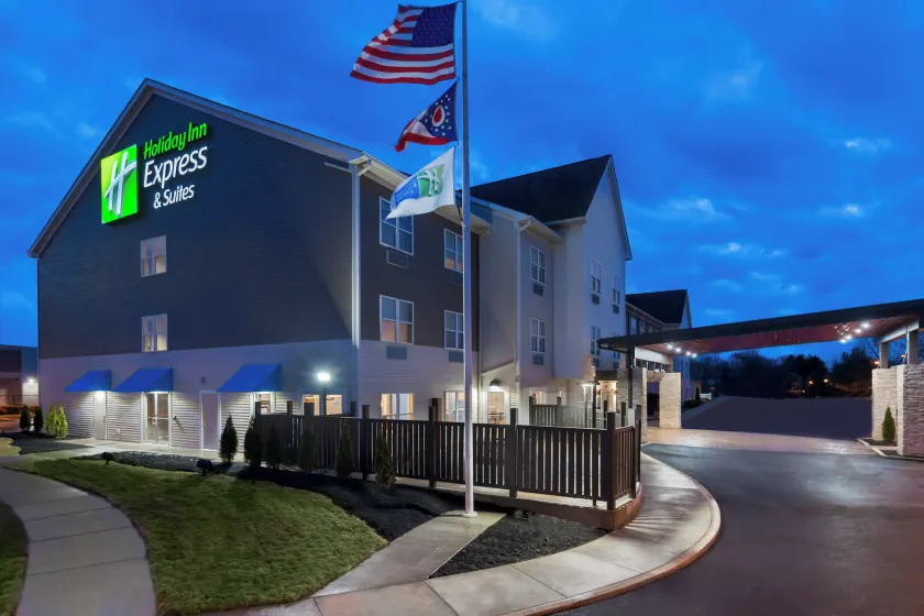 Holiday Inn Express & Suites - Columbus Airport East by IHG - Image 1