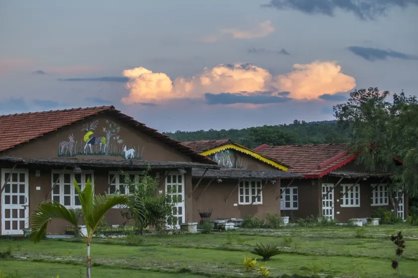 Pachmarhi Foothill Cottages by Vanyum - Image 1