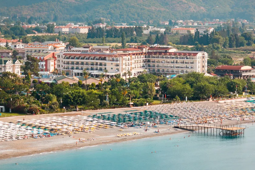 L'Oceanica Beach Resort - Image 1