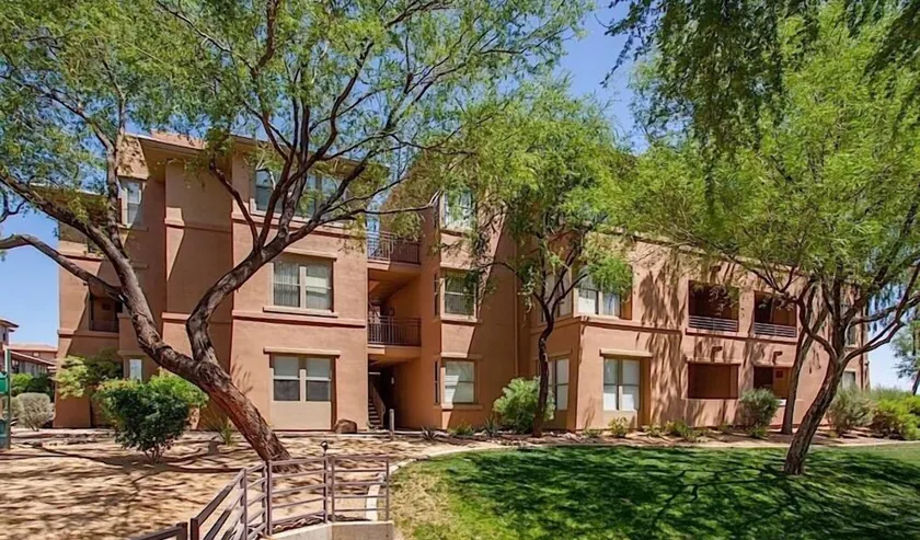 Poolside Clubhouse Gated Resort Condo på Grayhawk - Image 1