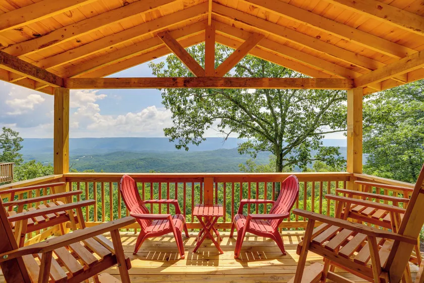 Mountain Retreat w/ Fire Pit in Flat Rock! - Image 1