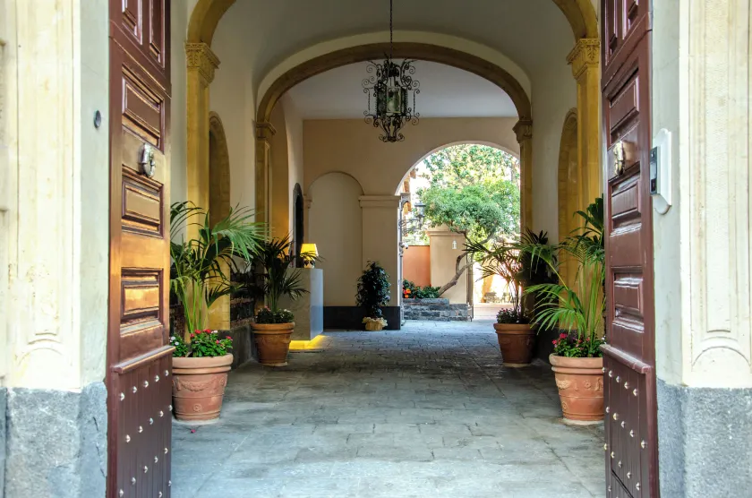 Palazzo Fiammingo Rooms - Image 1