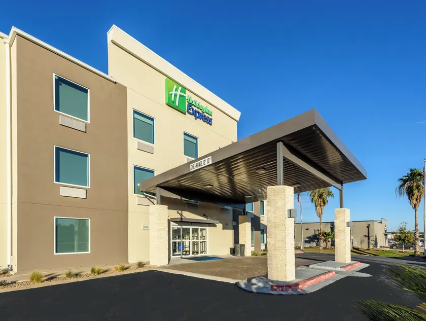 Holiday Inn Express Hotel and Suites Bastrop by IHG - Image 1