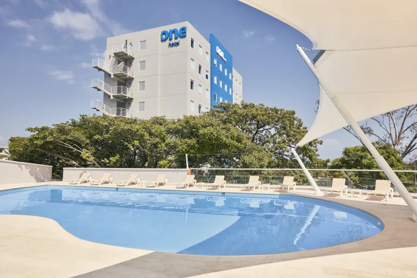 One Acapulco Diamante - Image 1