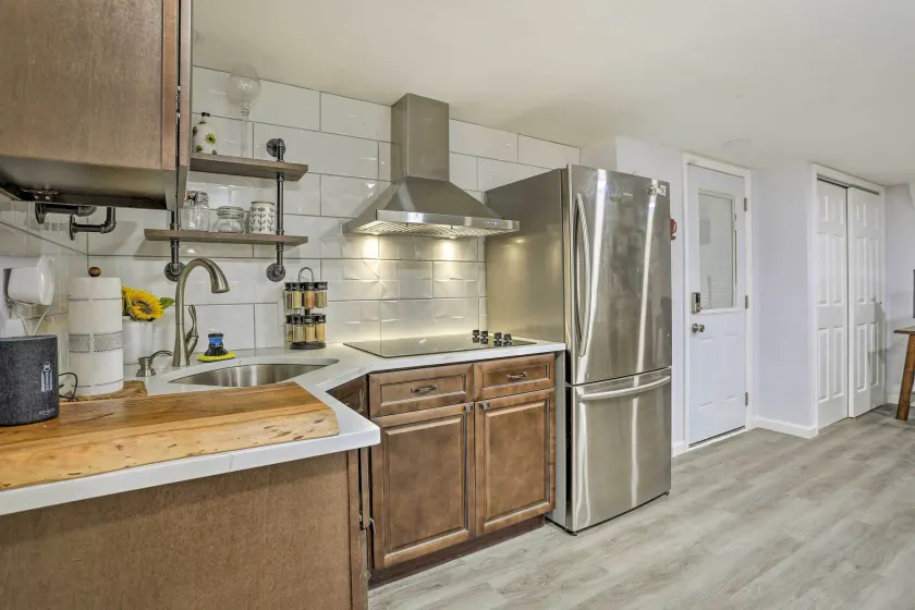 Saddle Brook Studio with Patio - Near NYC! - Intérieur