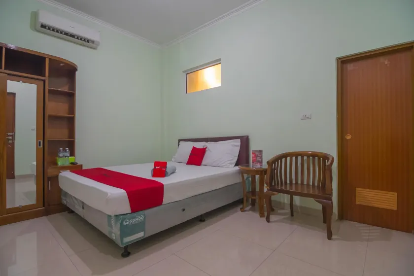 RedDoorz at Hotel Griya Gatsu Lampung - Image 1
