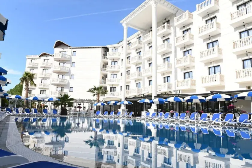 Hotel Onufri - Image 1