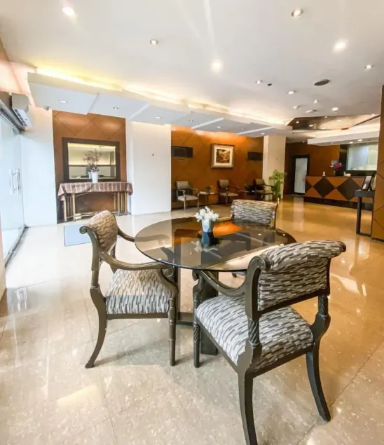 Paragon Tower Hotel - Lobby