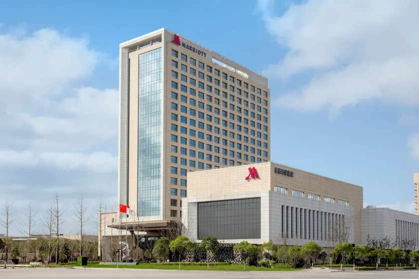 Shanghai Marriott Hotel Kangqiao - Image 1