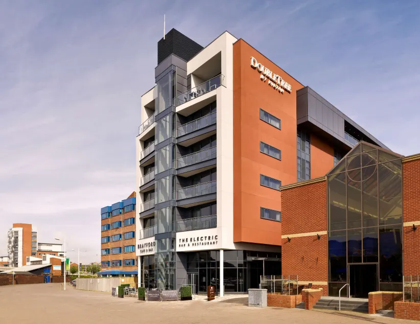 DoubleTree by Hilton Lincoln - Image 1