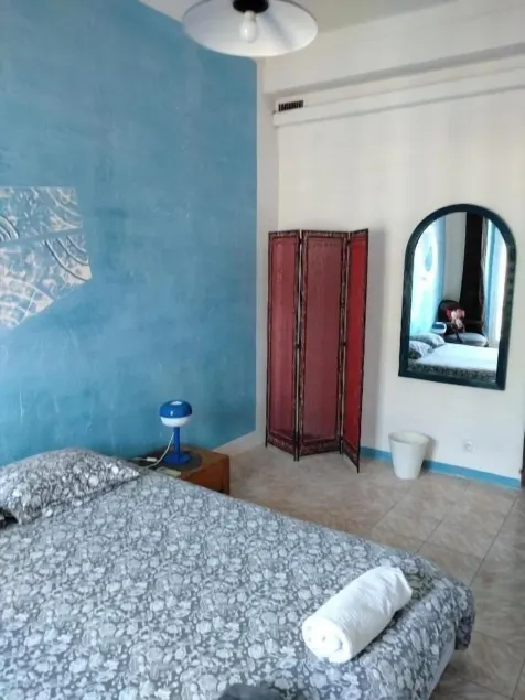 Chez Brigitte Guesthouse - Room